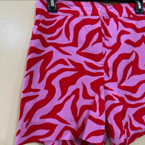 Spanx On the Go Print Shorts - Picture 3 of 6